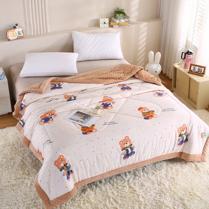 91家纺网 家纺一手货源 找家纺 欧朵 2025新款A类水洗棉豆豆绒被子冬被大豆被芯春秋被冬被 幼儿园 学生宿舍 四季被空调被子清新小熊