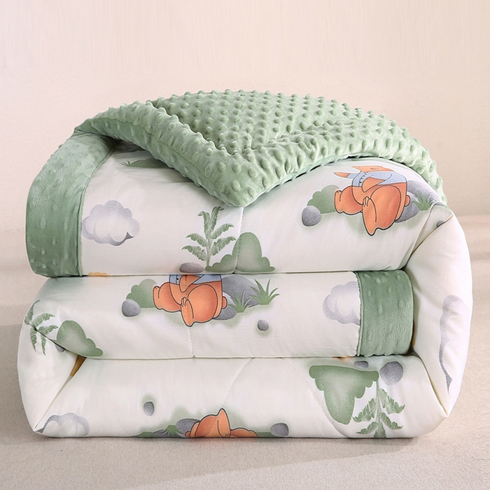 91家纺网 家纺一手货源 找家纺 欧朵 2025新款A类水洗棉豆豆绒被子冬被大豆被芯春秋被冬被 幼儿园 学生宿舍 四季被空调被子森林小熊