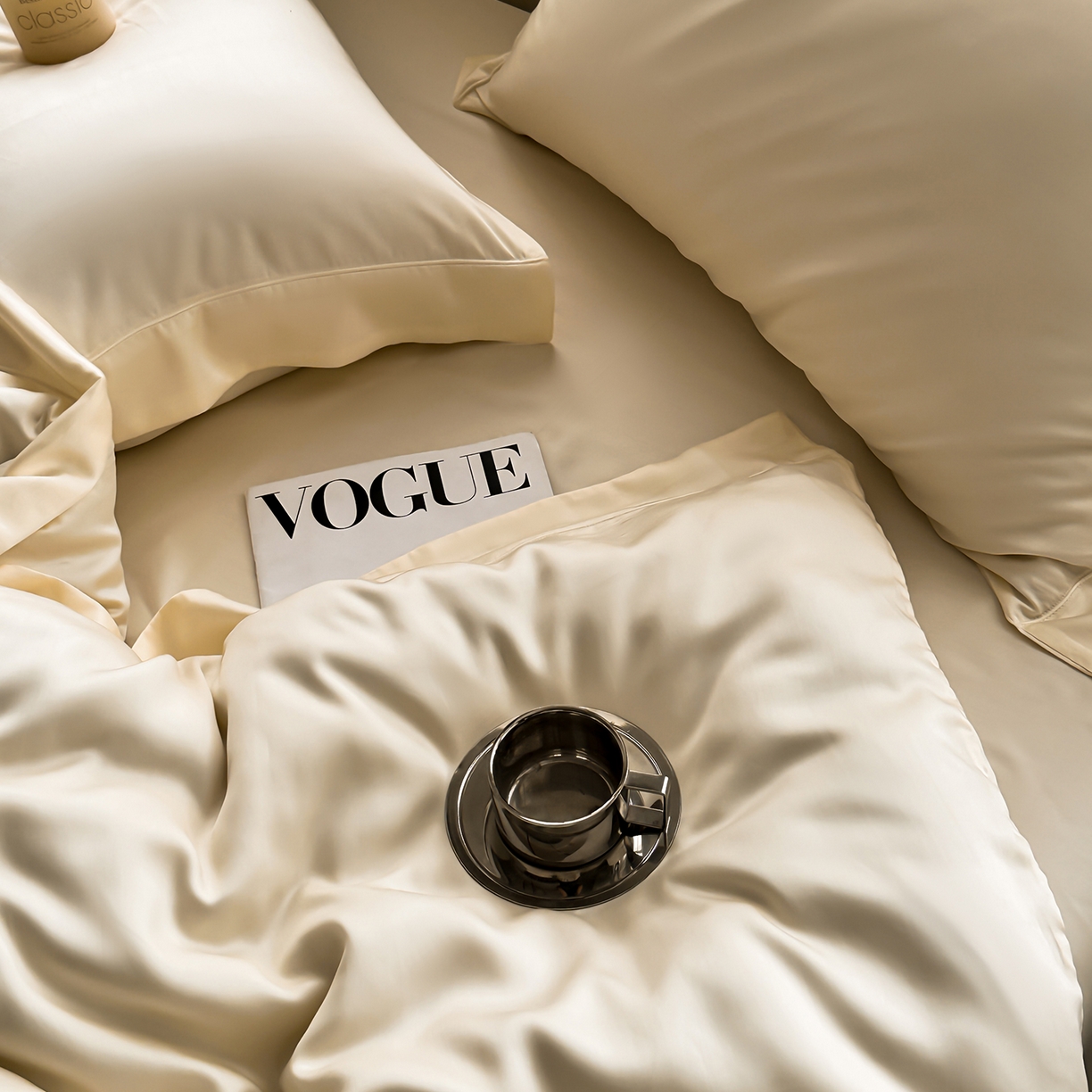 91家纺网 家纺一手货源 找家纺 安妮家居 2025新款100S长绒棉贡缎纯色四件套 奶白色