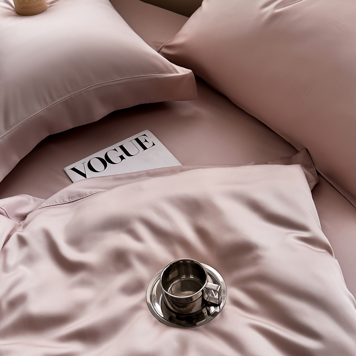 91家纺网 家纺一手货源 找家纺 安妮家居 2025新款100S长绒棉贡缎纯色四件套 蔷薇粉