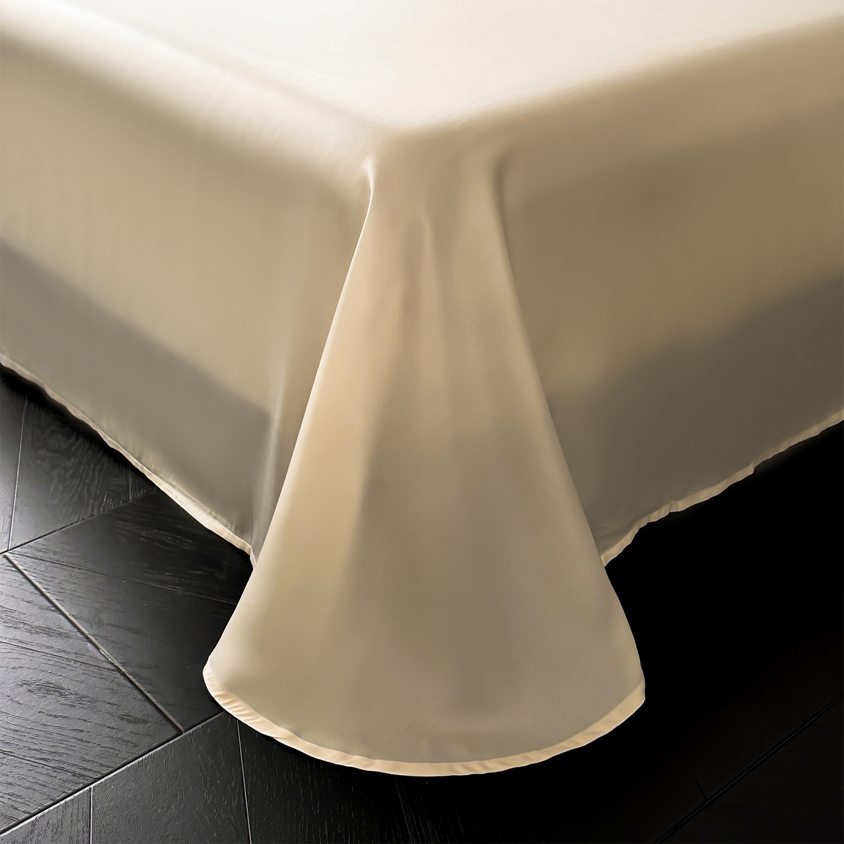 91家纺网 家纺一手货源 找家纺 安妮家居 2025新款100S长绒棉贡缎纯色四件套 奶白色