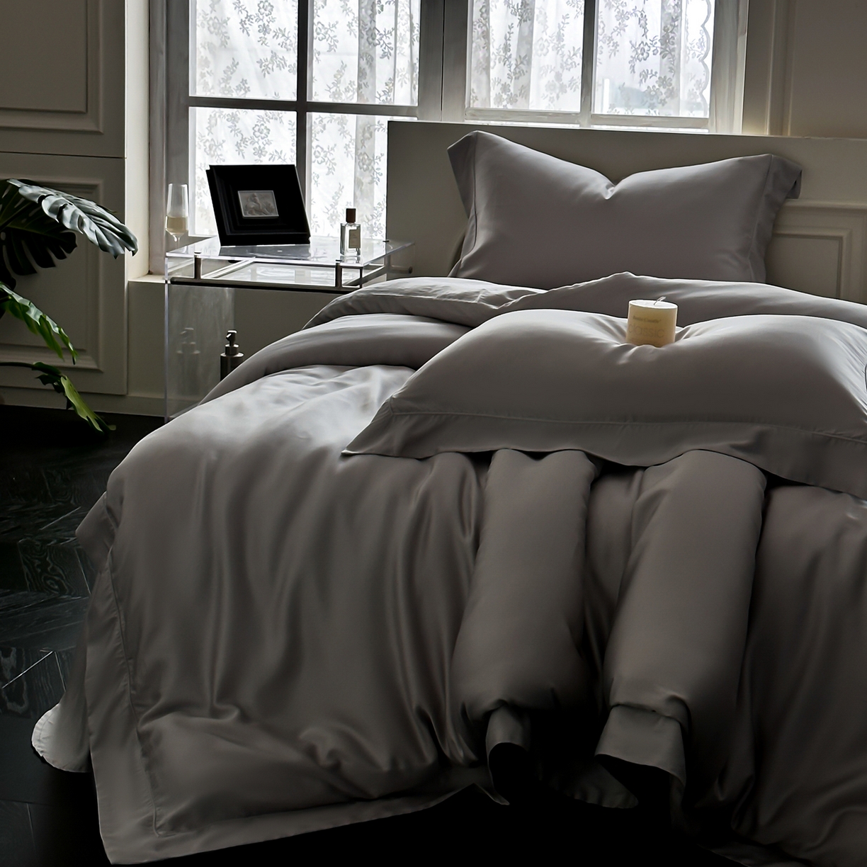 91家纺网 家纺一手货源 找家纺 安妮家居 2025新款100S长绒棉贡缎纯色四件套 胧月灰