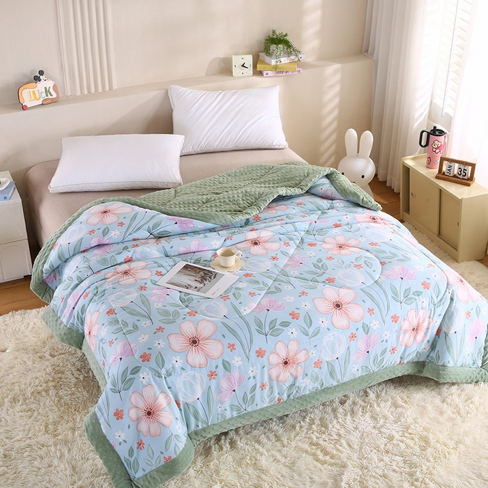 91家纺网 家纺一手货源 找家纺 欧朵 2025新款A类水洗棉豆豆绒被子冬被大豆被芯春秋被冬被 幼儿园 学生宿舍 四季被空调被子十里春风