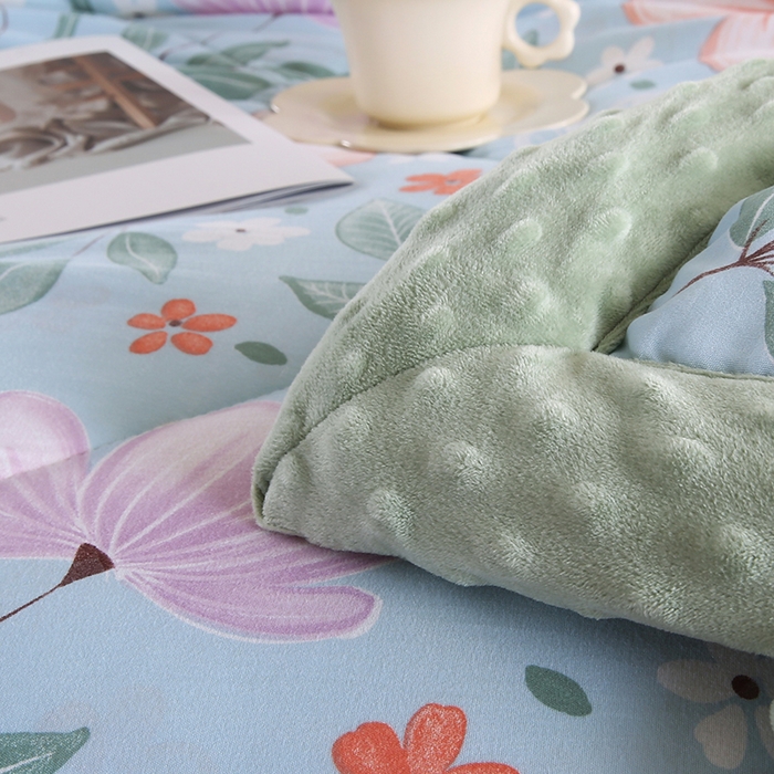 91家纺网 家纺一手货源 找家纺 欧朵 2025新款A类水洗棉豆豆绒被子冬被大豆被芯春秋被冬被 幼儿园 学生宿舍 四季被空调被子十里春风