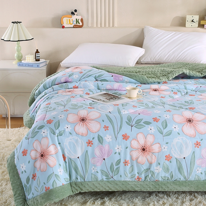 91家纺网 家纺一手货源 找家纺 欧朵 2025新款A类水洗棉豆豆绒被子冬被大豆被芯春秋被冬被 幼儿园 学生宿舍 四季被空调被子十里春风