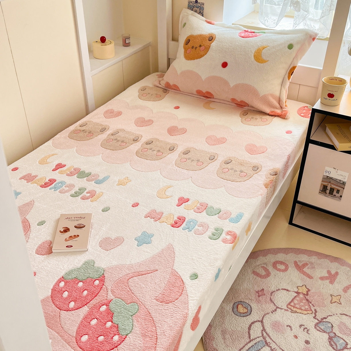 91家纺网 家纺一手货源 找家纺 川悦生活 2025新款雪花绒宿舍单床笠 床笠冰激凌熊