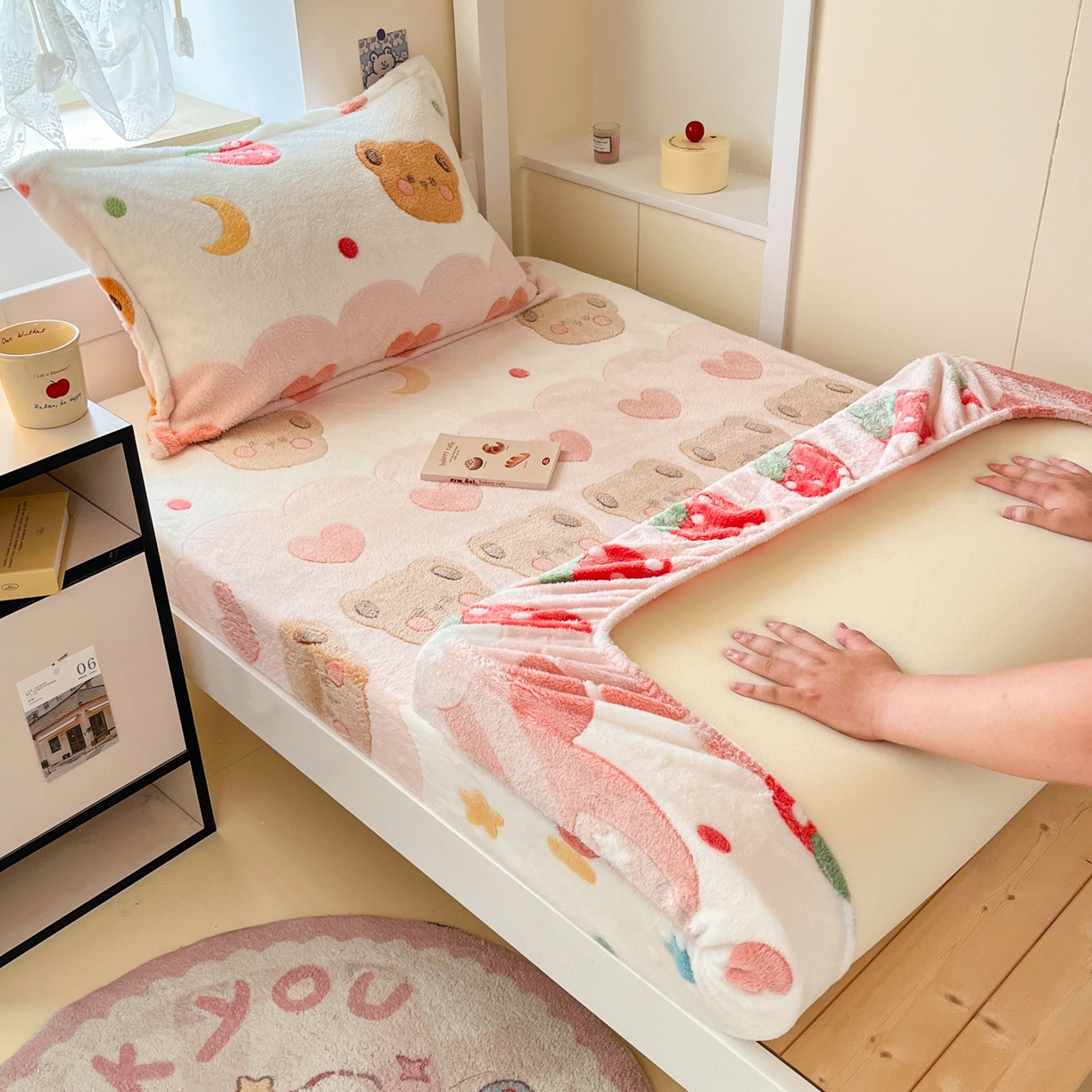 川悦生活 2025新款雪花绒宿舍单床笠 床笠冰激凌熊