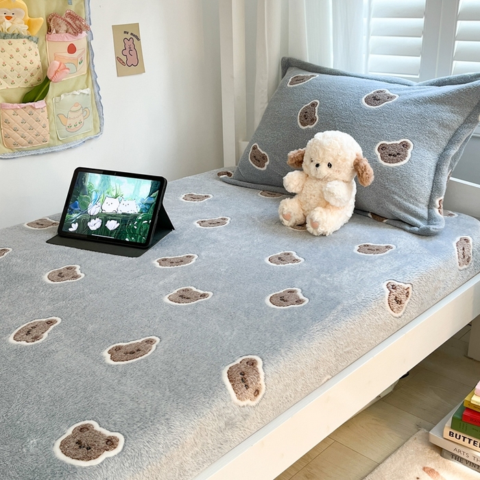 91家纺网 家纺一手货源 找家纺 川悦生活 2025新款雪花绒宿舍单床笠 床笠波波熊