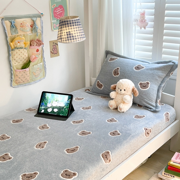 91家纺网 家纺一手货源 找家纺 川悦生活 2025新款雪花绒宿舍单床笠 床笠波波熊