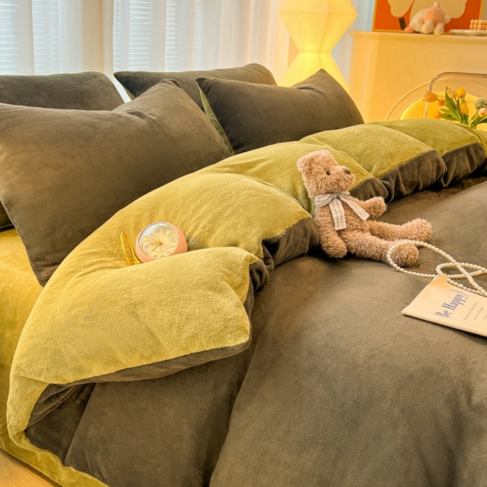 91家纺网 家纺一手货源 找家纺 悦织湾家纺 2025新款简约纯色牛奶绒四件套条纹轻奢时尚冬季加厚保暖床上用品学生宿舍三四件套 牛奶绒-深灰+抹茶