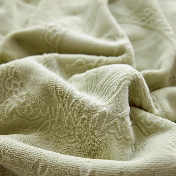 91家纺网 家纺一手货源 找家纺 亿梵 2025秋冬新款A类全消光牛奶绒立体5D雕花绒四件套 琳琅花语-原野绿