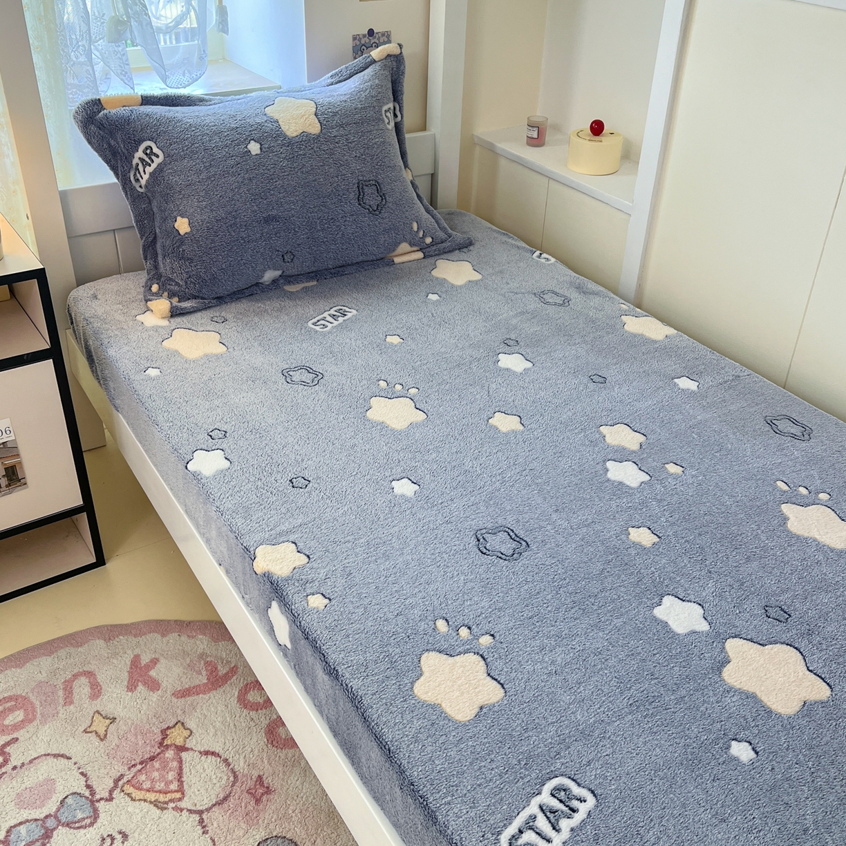 91家纺网 家纺一手货源 找家纺 川悦生活 2025新款雪花绒宿舍单床笠 床笠藏蓝星宇