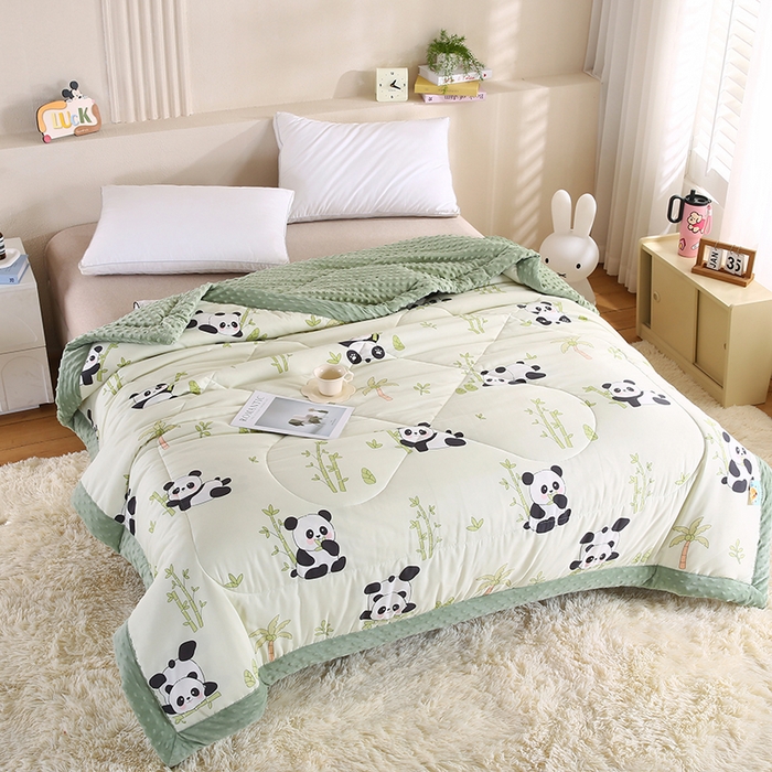 91家纺网 家纺一手货源 找家纺 欧朵 2025新款A类水洗棉豆豆绒被子冬被大豆被芯春秋被冬被 幼儿园 学生宿舍 四季被空调被子熊猫竹竹