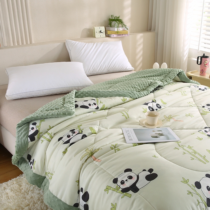 91家纺网 家纺一手货源 找家纺 欧朵 2025新款A类水洗棉豆豆绒被子冬被大豆被芯春秋被冬被 幼儿园 学生宿舍 四季被空调被子熊猫竹竹