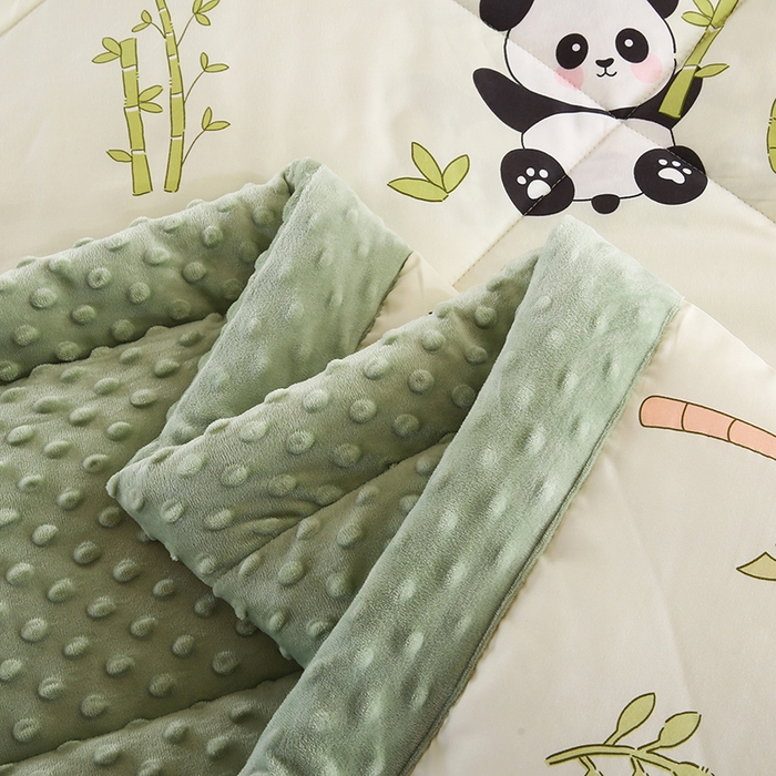 91家纺网 家纺一手货源 找家纺 欧朵 2025新款A类水洗棉豆豆绒被子冬被大豆被芯春秋被冬被 幼儿园 学生宿舍 四季被空调被子熊猫竹竹