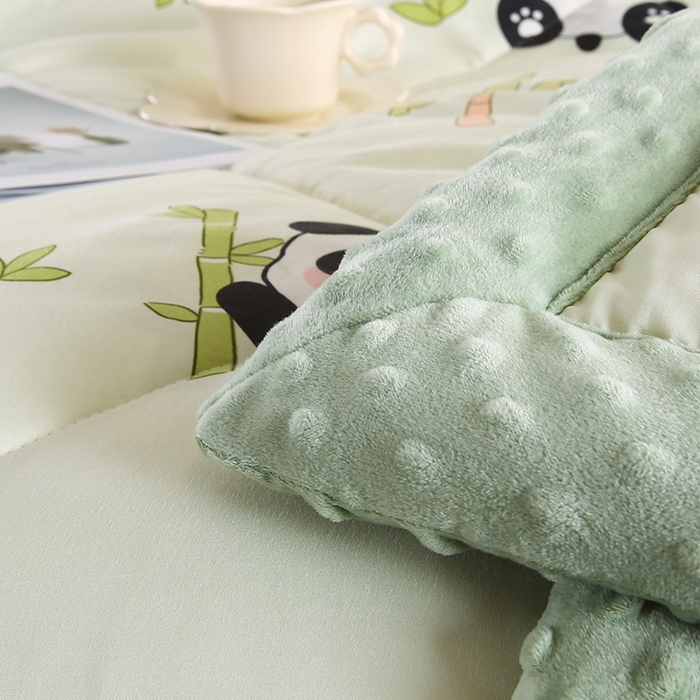 91家纺网 家纺一手货源 找家纺 欧朵 2025新款A类水洗棉豆豆绒被子冬被大豆被芯春秋被冬被 幼儿园 学生宿舍 四季被空调被子熊猫竹竹