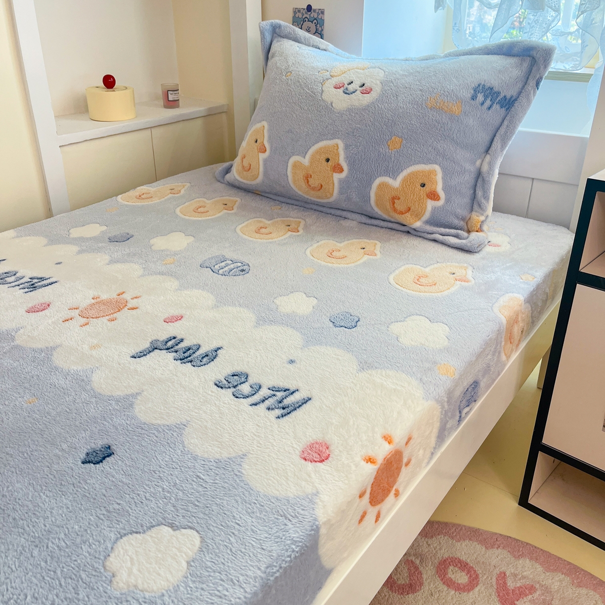 91家纺网 家纺一手货源 找家纺 川悦生活 2025新款雪花绒宿舍单床笠 床笠哒哒鸭丫