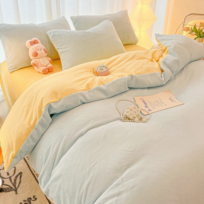 91家纺网 家纺一手货源 找家纺 悦织湾家纺 2025新款简约纯色牛奶绒四件套条纹轻奢时尚冬季加厚保暖床上用品学生宿舍三四件套 牛奶绒-天空兰+浅黄