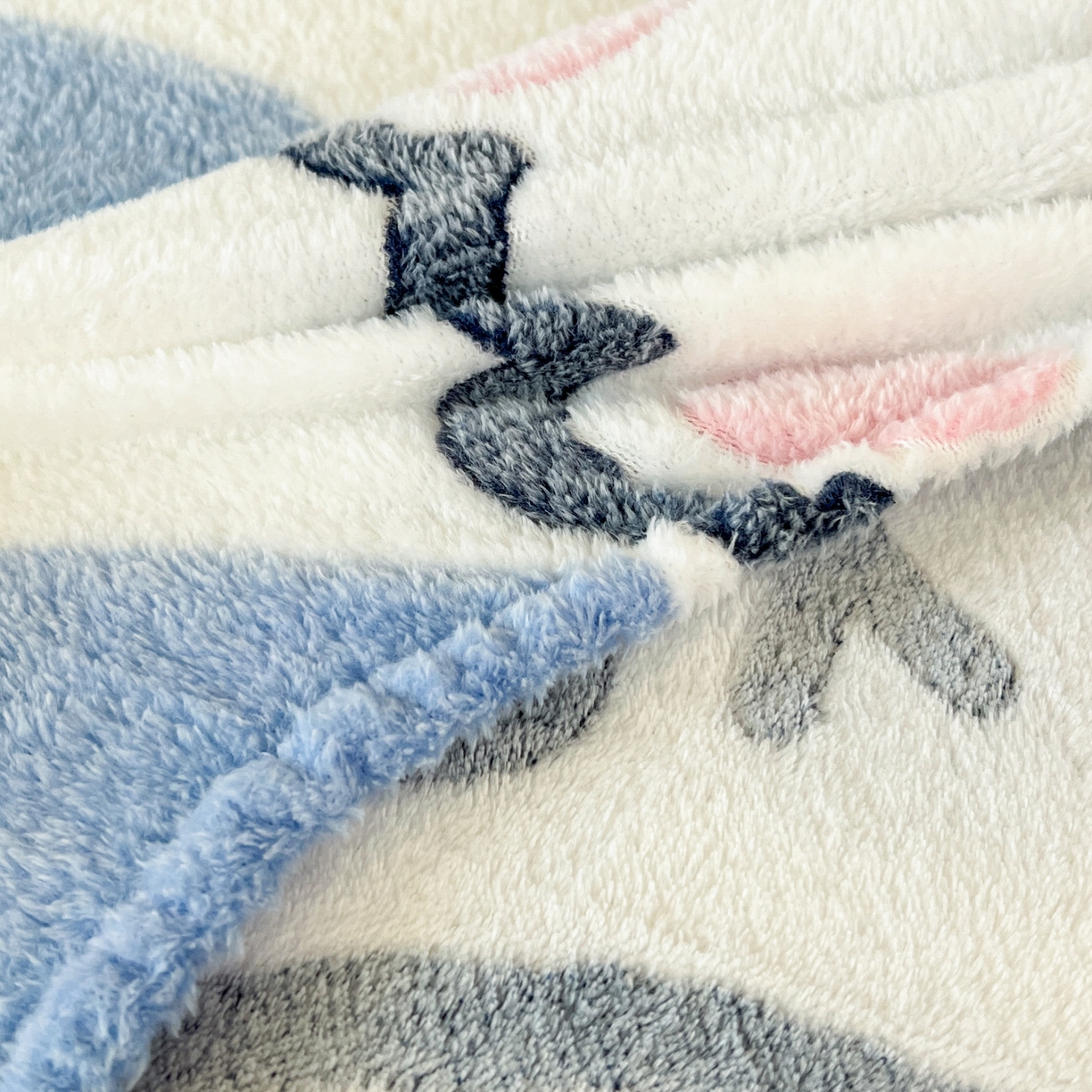 91家纺网 家纺一手货源 找家纺 川悦生活 2025新款雪花绒宿舍单床笠 床笠可爱熊