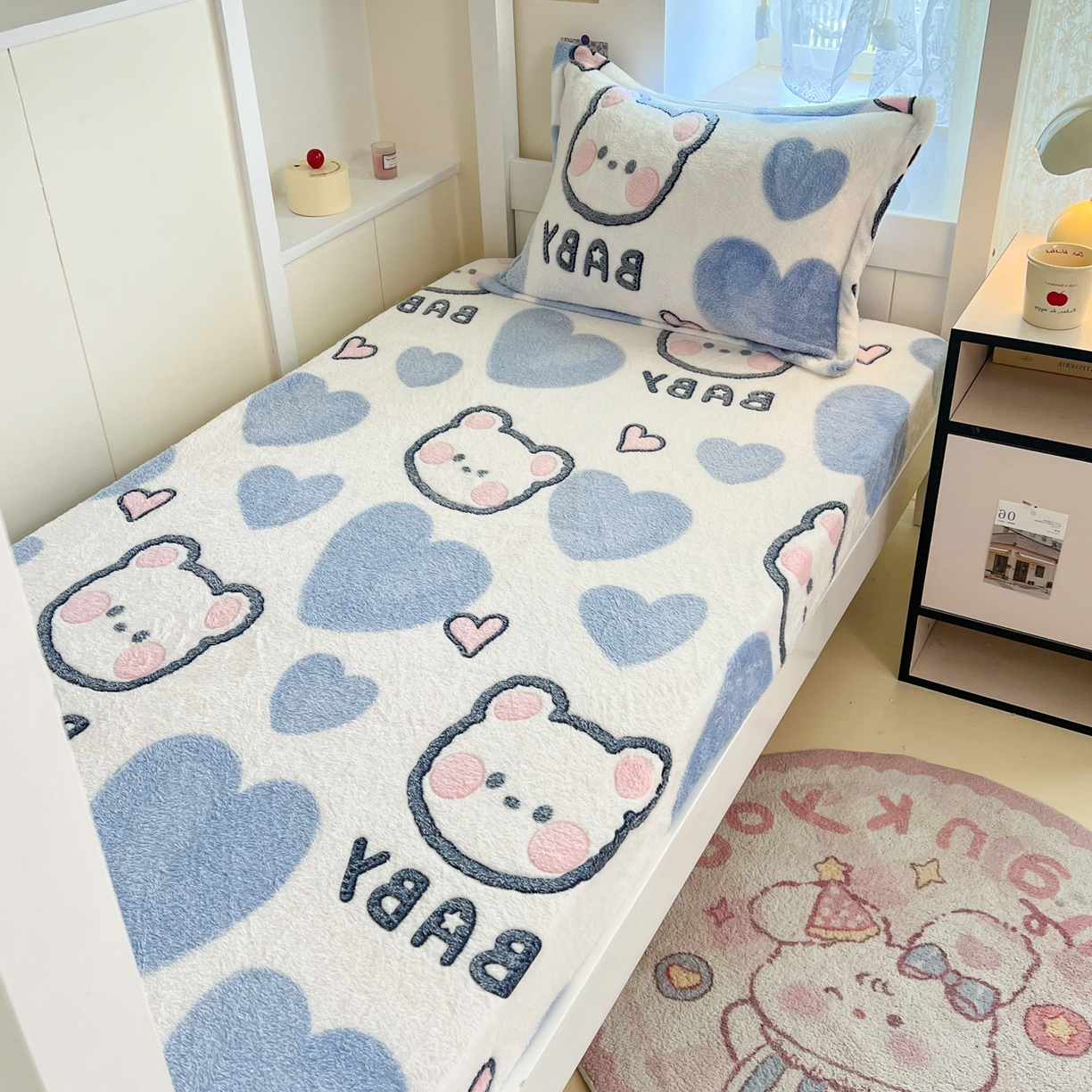 91家纺网 家纺一手货源 找家纺 川悦生活 2025新款雪花绒宿舍单床笠 床笠可爱熊