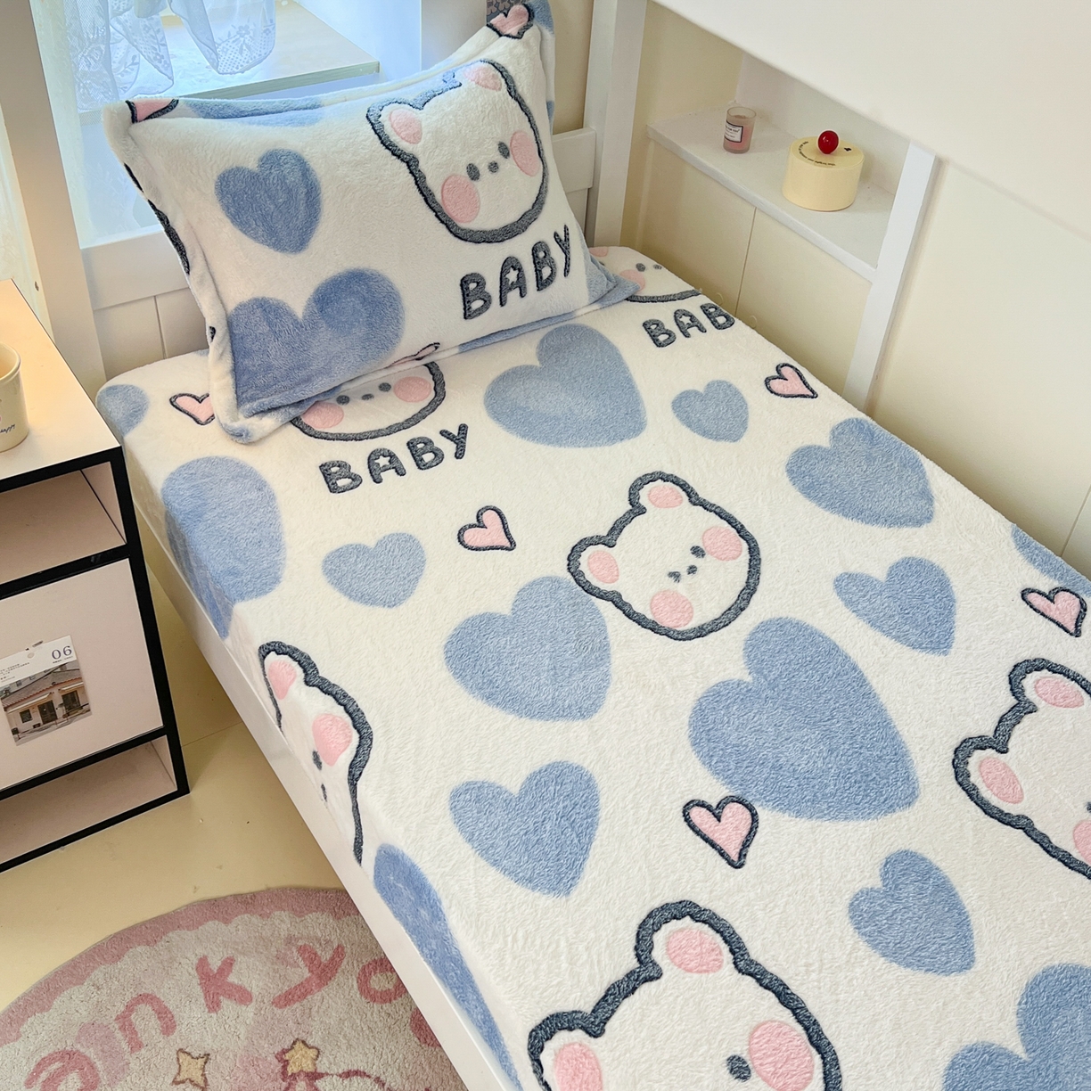 91家纺网 家纺一手货源 找家纺 川悦生活 2025新款雪花绒宿舍单床笠 床笠可爱熊