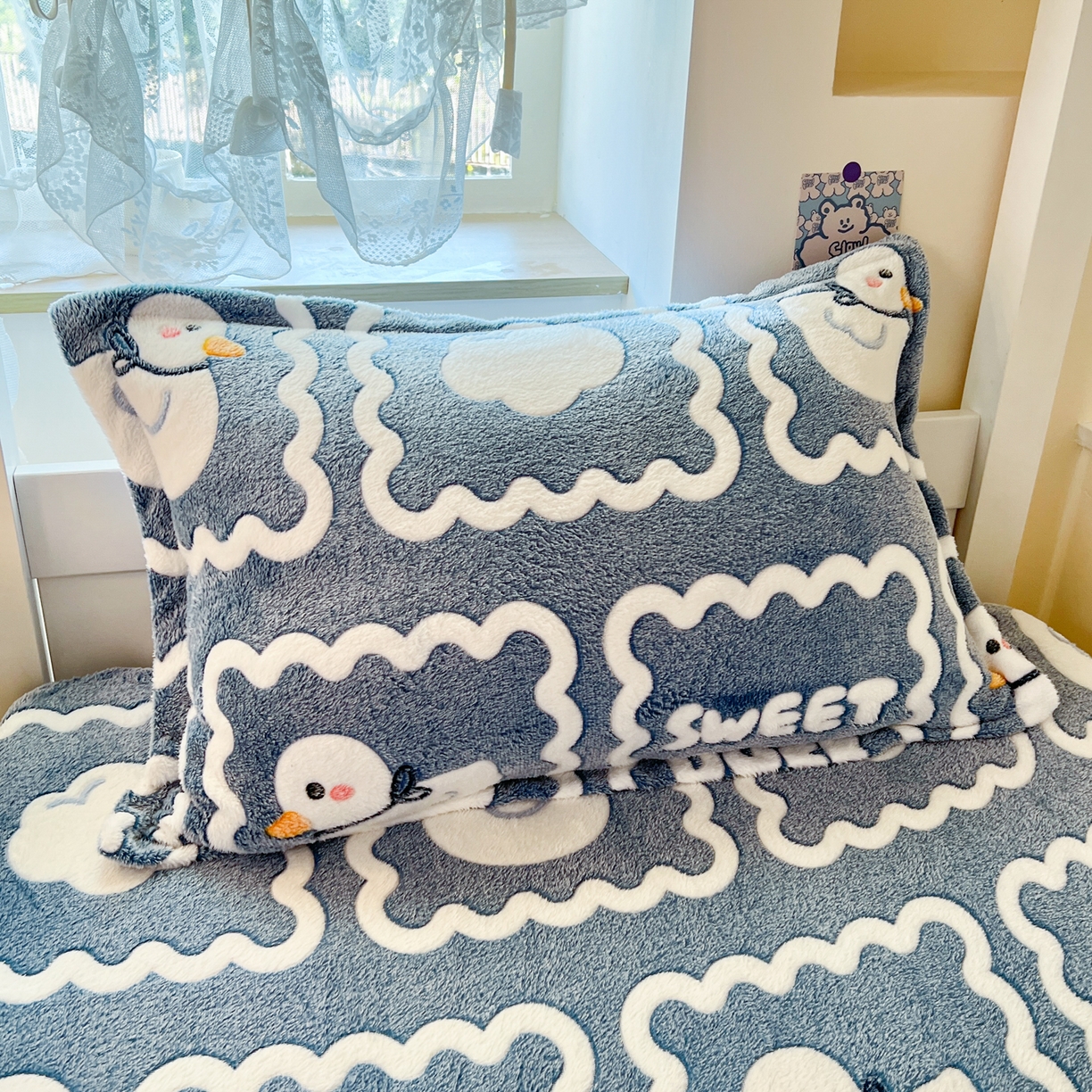 91家纺网 家纺一手货源 找家纺 川悦生活 2025新款雪花绒宿舍单床笠 床笠快乐鸭鸭