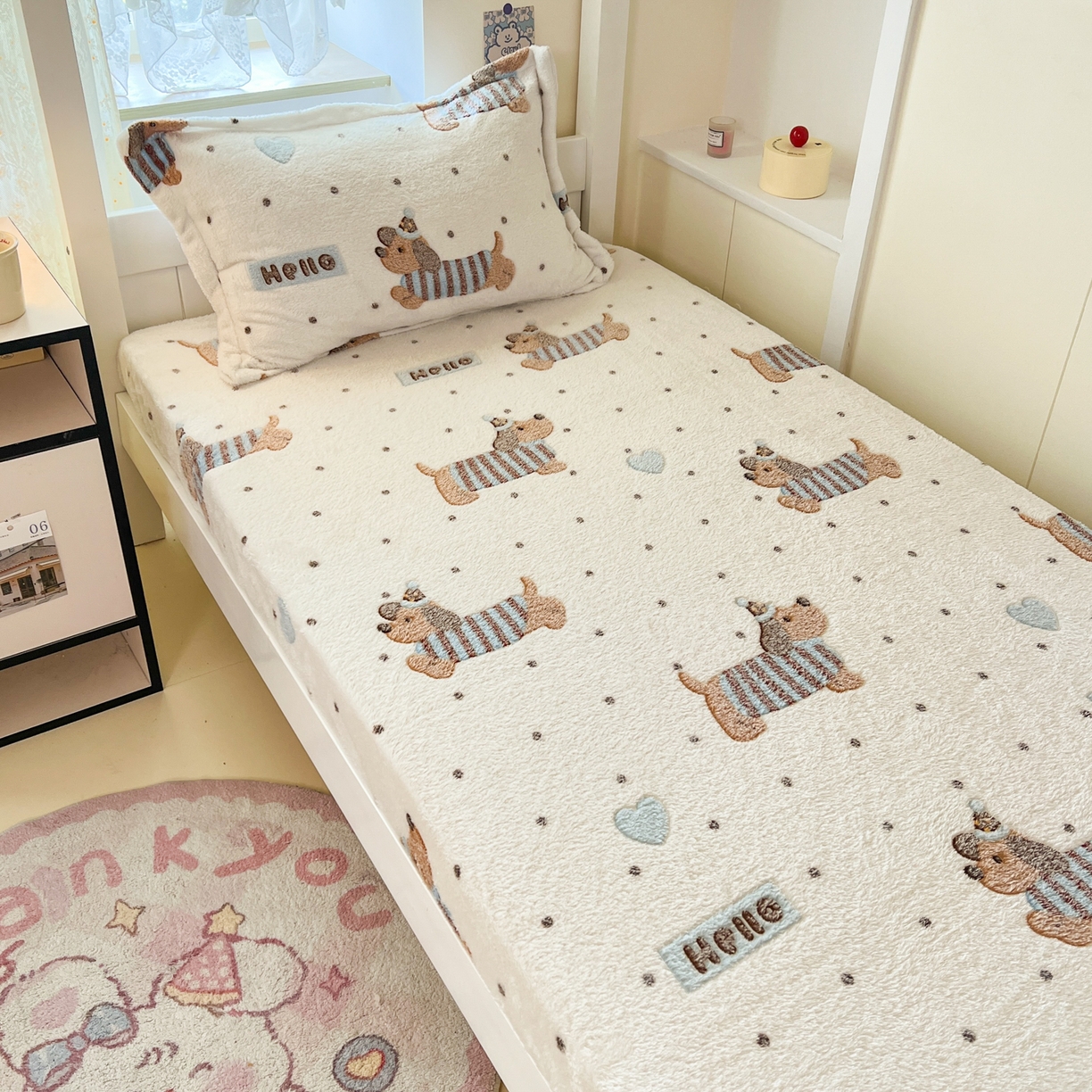 91家纺网 家纺一手货源 找家纺 川悦生活 2025新款雪花绒宿舍单床笠 床笠腊肠小点