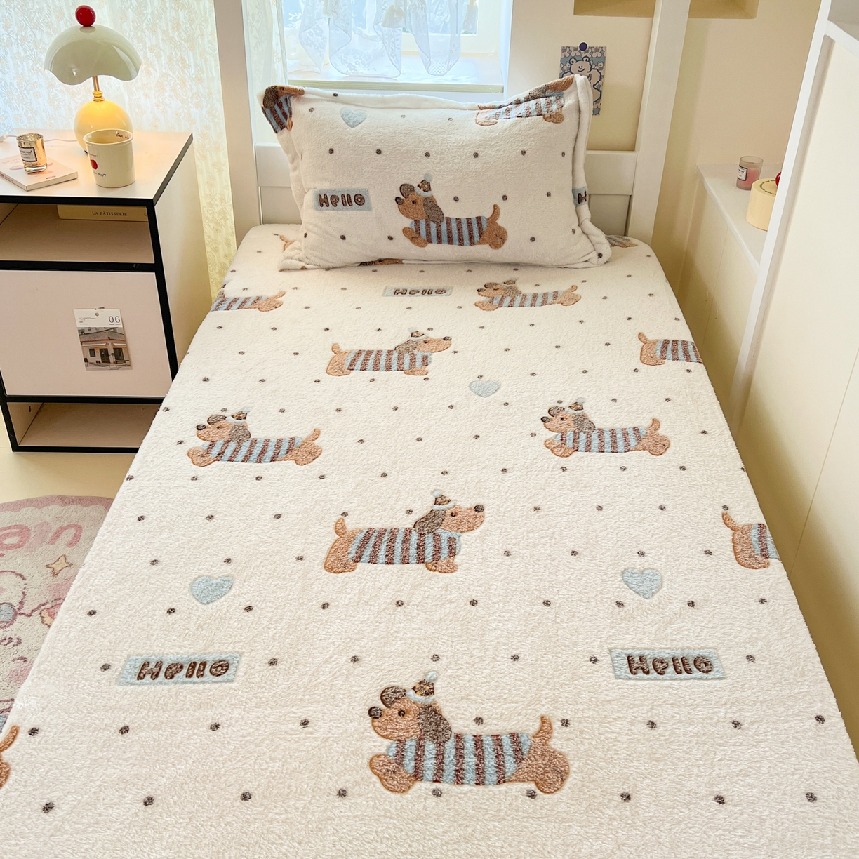 91家纺网 家纺一手货源 找家纺 川悦生活 2025新款雪花绒宿舍单床笠 床笠腊肠小点