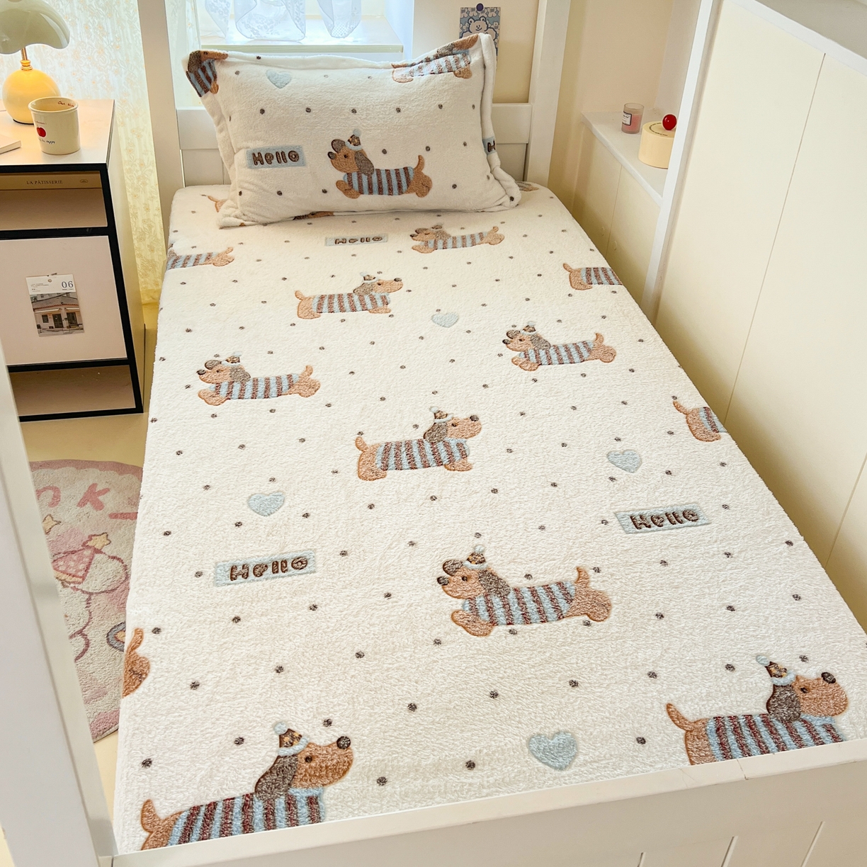 91家纺网 家纺一手货源 找家纺 川悦生活 2025新款雪花绒宿舍单床笠 床笠腊肠小点