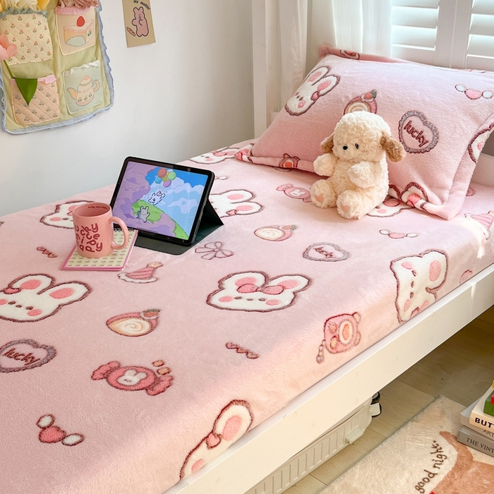 91家纺网 家纺一手货源 找家纺 川悦生活 2025新款雪花绒宿舍单床笠 床笠蜜语奶兔