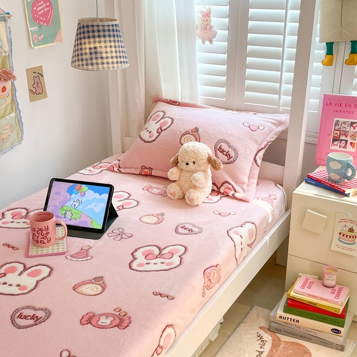 91家纺网 家纺一手货源 找家纺 川悦生活 2025新款雪花绒宿舍单床笠 床笠蜜语奶兔