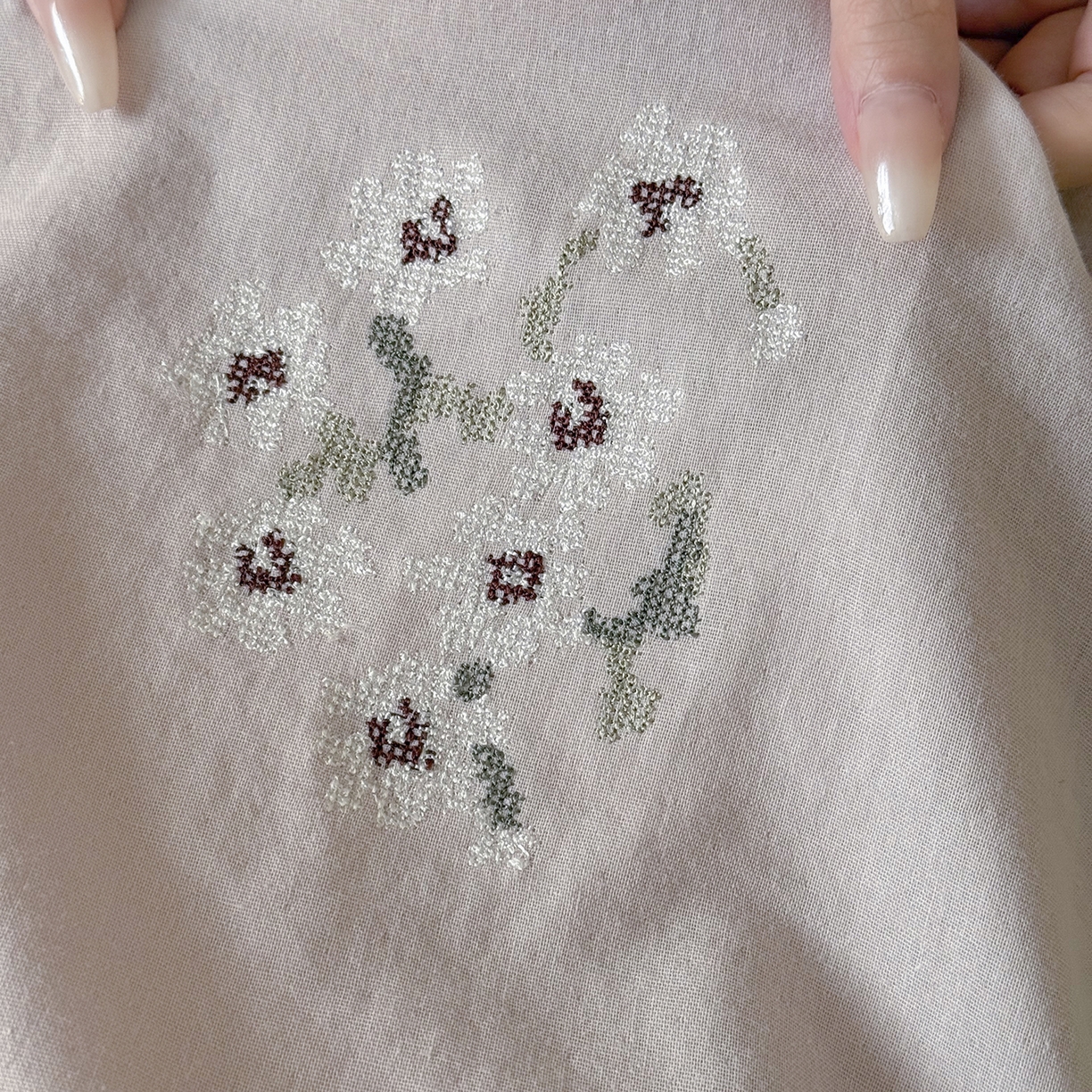 91家纺网 家纺一手货源 找家纺 鹿班家居 2025新款秋冬款全棉皱皱纱精密刺绣系列四件套-云舒旧嘢(标准会员-20元) 粉色