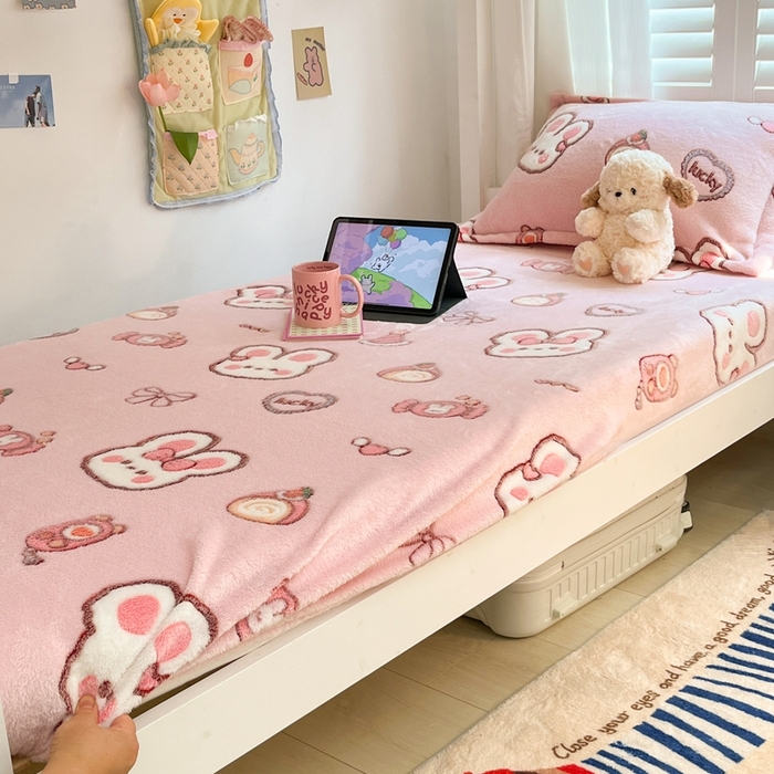 91家纺网 家纺一手货源 找家纺 川悦生活 2025新款雪花绒宿舍单床笠 床笠蜜语奶兔