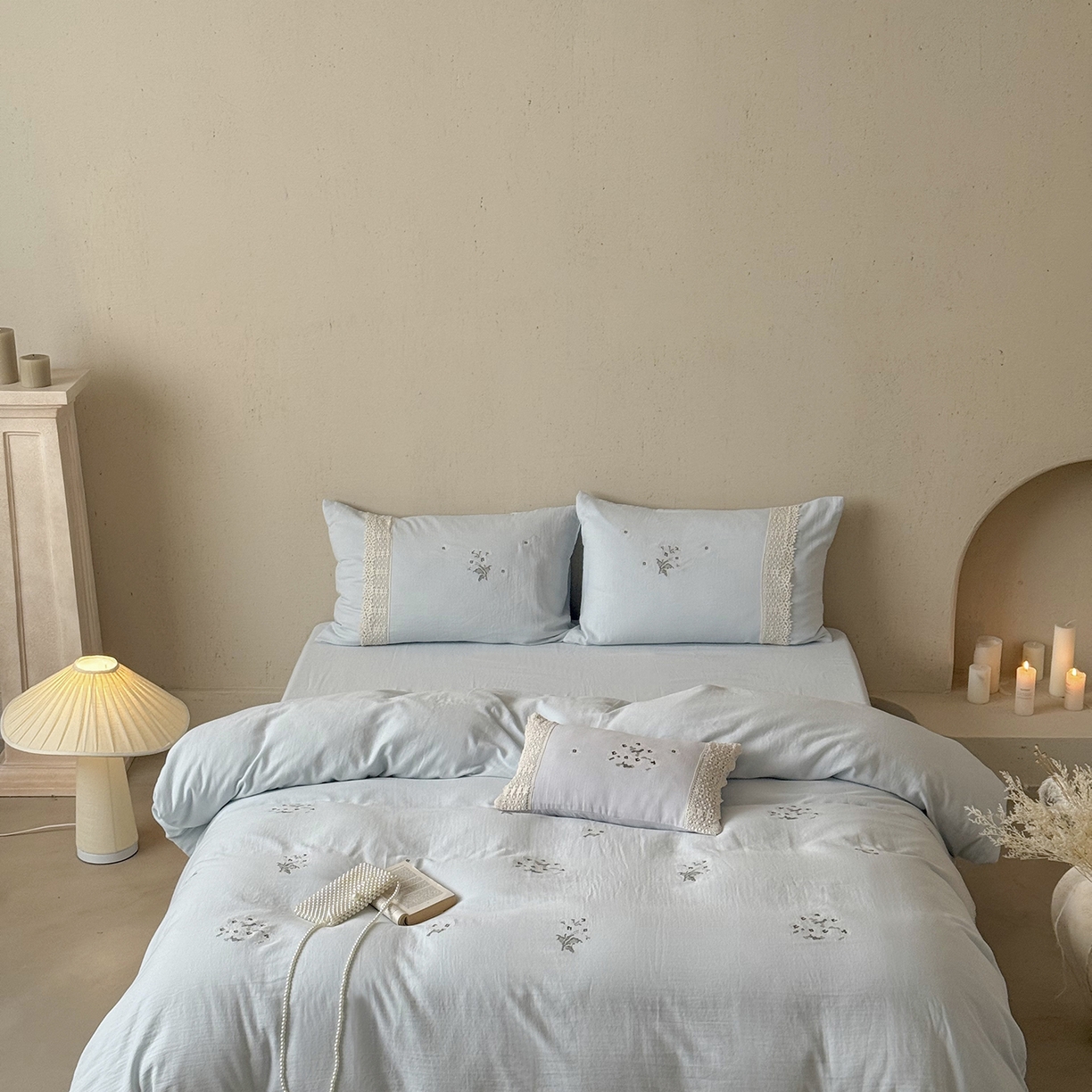 91家纺网 家纺一手货源 找家纺 鹿班家居 2025新款秋冬款全棉皱皱纱精密刺绣系列四件套-云舒旧嘢(标准会员-20元) 蓝色