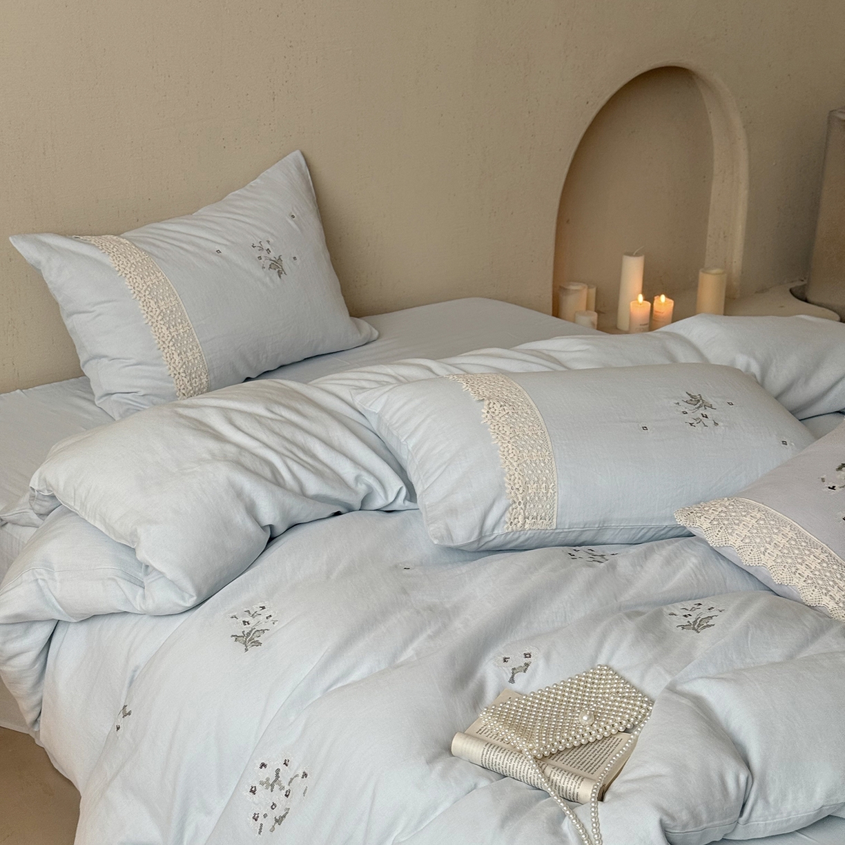 91家纺网 家纺一手货源 找家纺 鹿班家居 2025新款秋冬款全棉皱皱纱精密刺绣系列四件套-云舒旧嘢(标准会员-20元) 蓝色