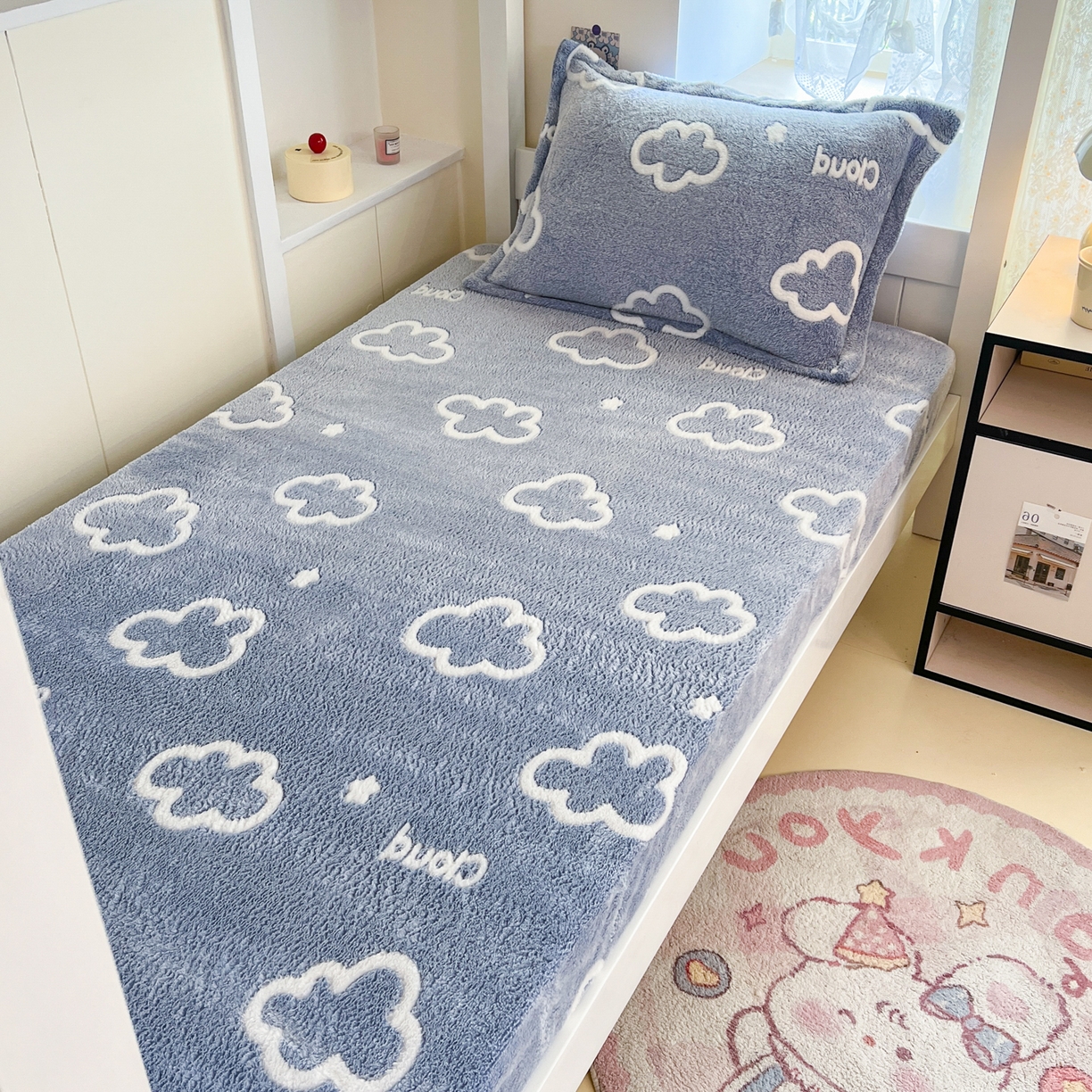 91家纺网 家纺一手货源 找家纺 川悦生活 2025新款雪花绒宿舍单床笠 床笠奶味云朵