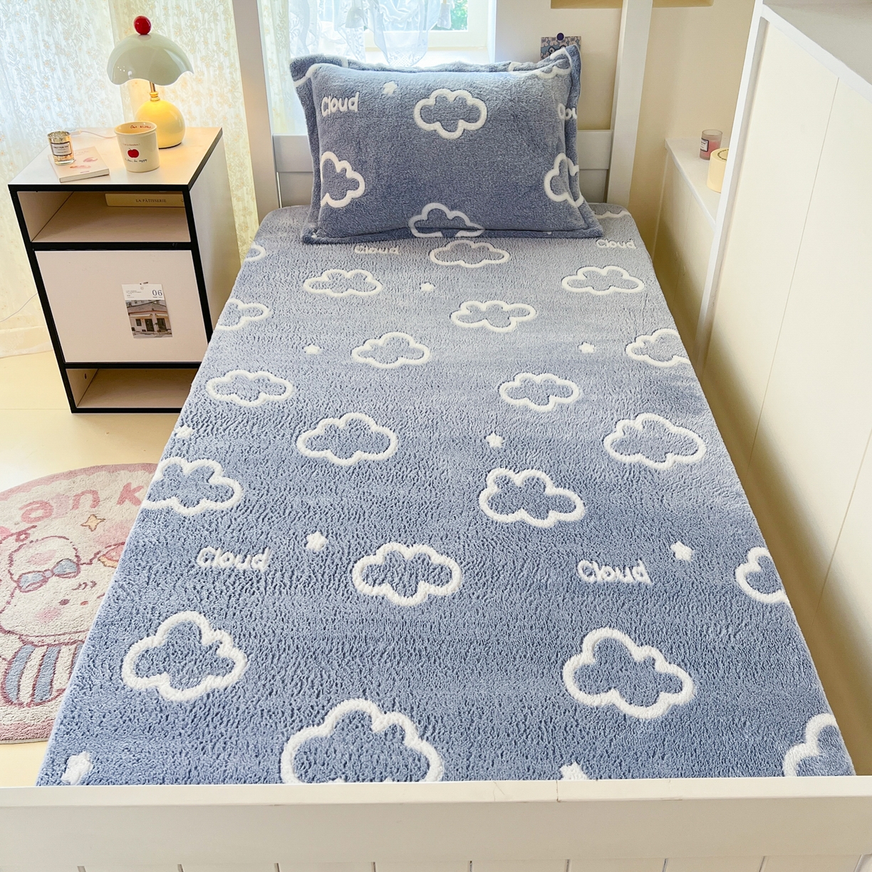 91家纺网 家纺一手货源 找家纺 川悦生活 2025新款雪花绒宿舍单床笠 床笠奶味云朵