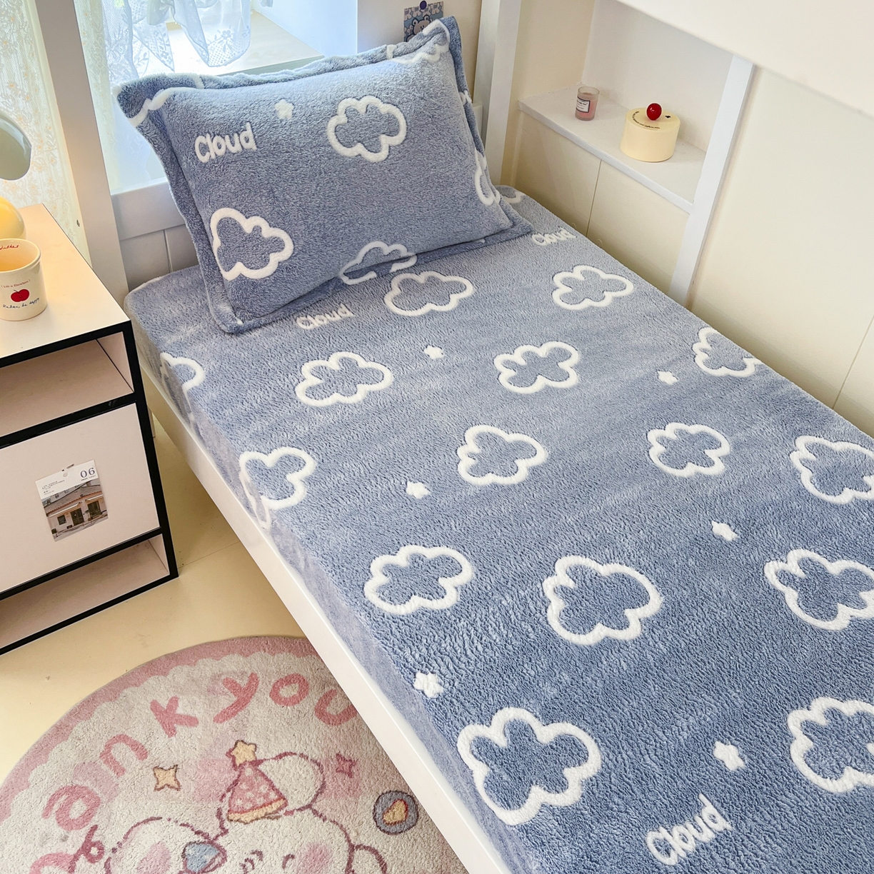 91家纺网 家纺一手货源 找家纺 川悦生活 2025新款雪花绒宿舍单床笠 床笠奶味云朵