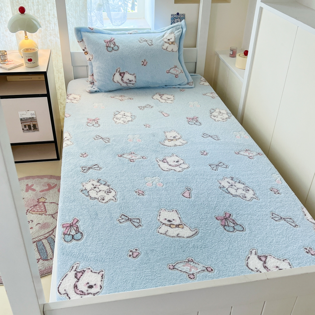 91家纺网 家纺一手货源 找家纺 川悦生活 2025新款雪花绒宿舍单床笠 床笠奶蓝小汪