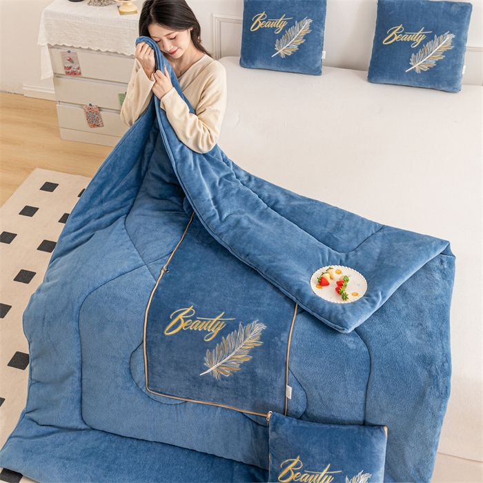 91家纺网 家纺一手货源 找家纺 （总）哩哩熊 2025新款抱枕被子两用加厚二合一汽车载枕头办公室午睡毯子冬天靠枕-羽叶