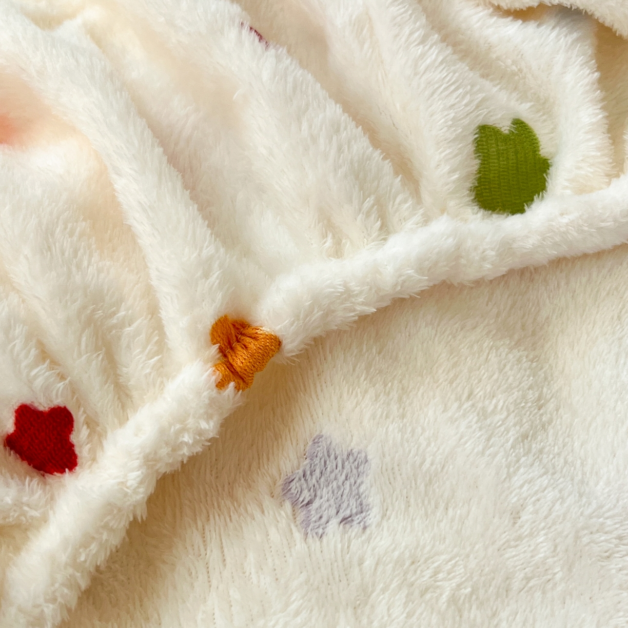 91家纺网 家纺一手货源 找家纺 川悦生活 2025新款雪花绒宿舍单床笠 床笠奶昔星星