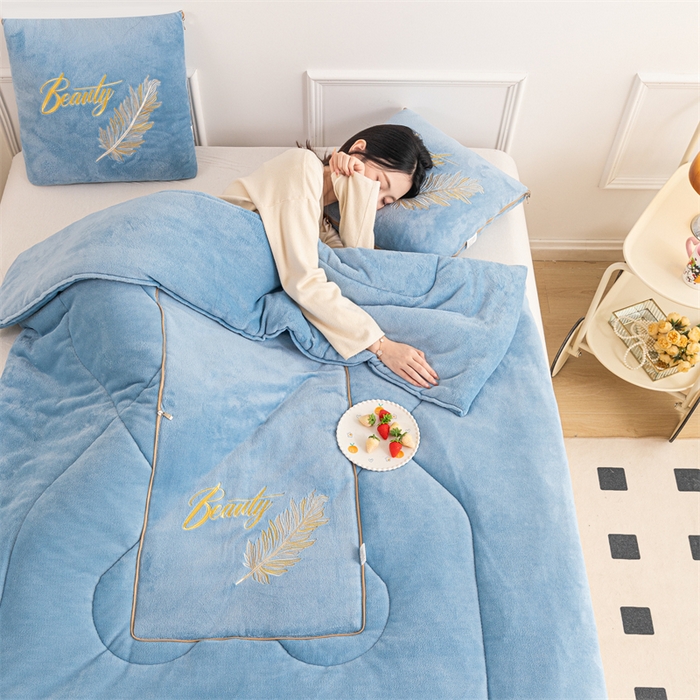 91家纺网 家纺一手货源 找家纺 哩哩熊 2025新款抱枕被子两用加厚二合一汽车载枕头办公室午睡毯子冬天靠枕-羽叶 羽叶-浅蓝