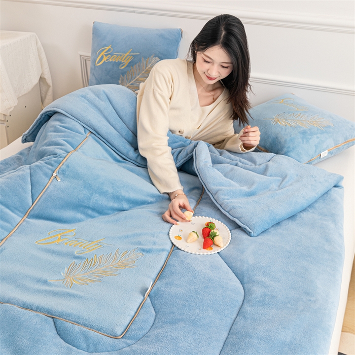 91家纺网 家纺一手货源 找家纺 哩哩熊 2025新款抱枕被子两用加厚二合一汽车载枕头办公室午睡毯子冬天靠枕-羽叶 羽叶-浅蓝