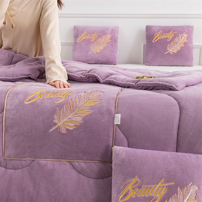 91家纺网 家纺一手货源 找家纺 哩哩熊 2025新款抱枕被子两用加厚二合一汽车载枕头办公室午睡毯子冬天靠枕-羽叶 羽叶-香芋紫