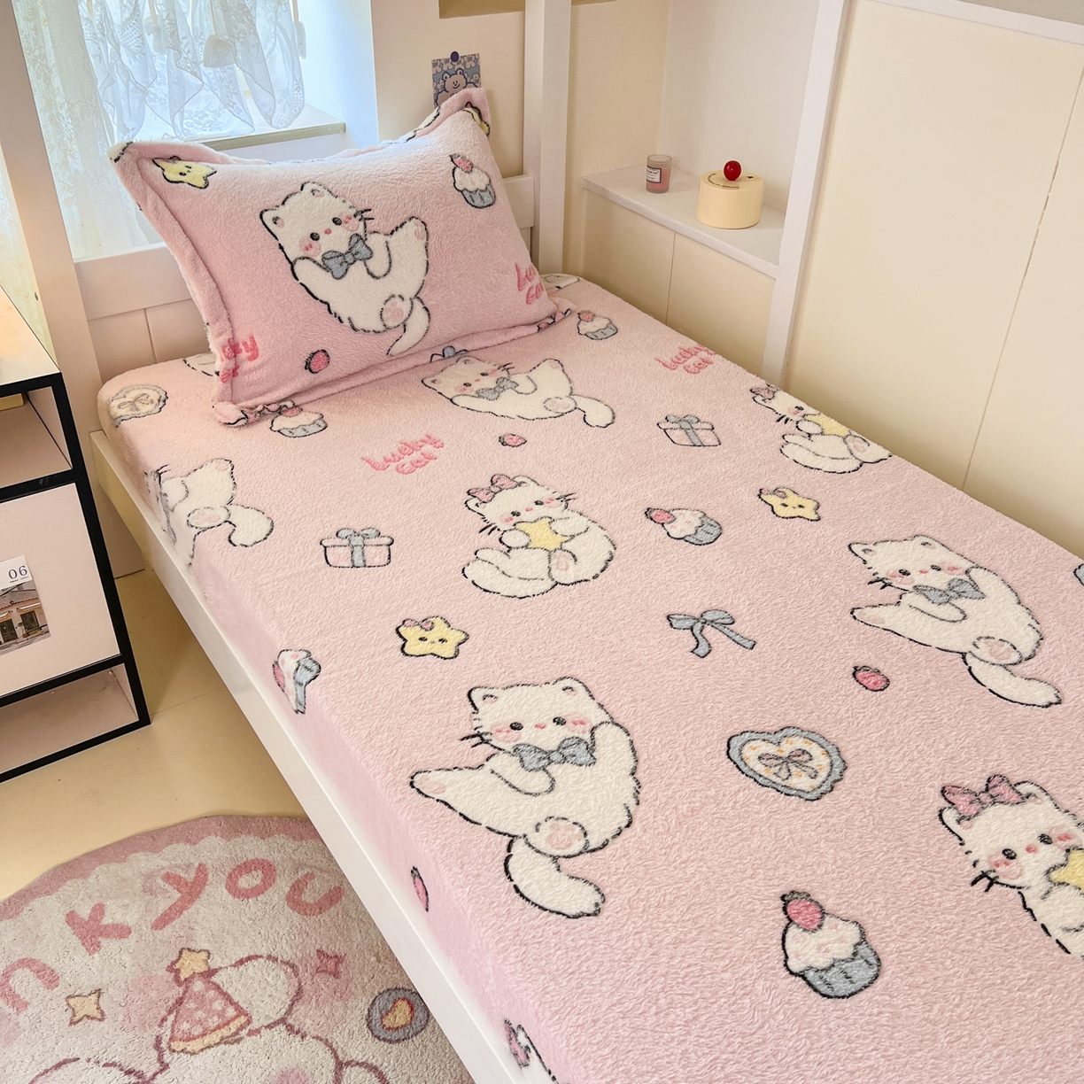 91家纺网 家纺一手货源 找家纺 川悦生活 2025新款雪花绒宿舍单床笠 床笠甜梦小猫