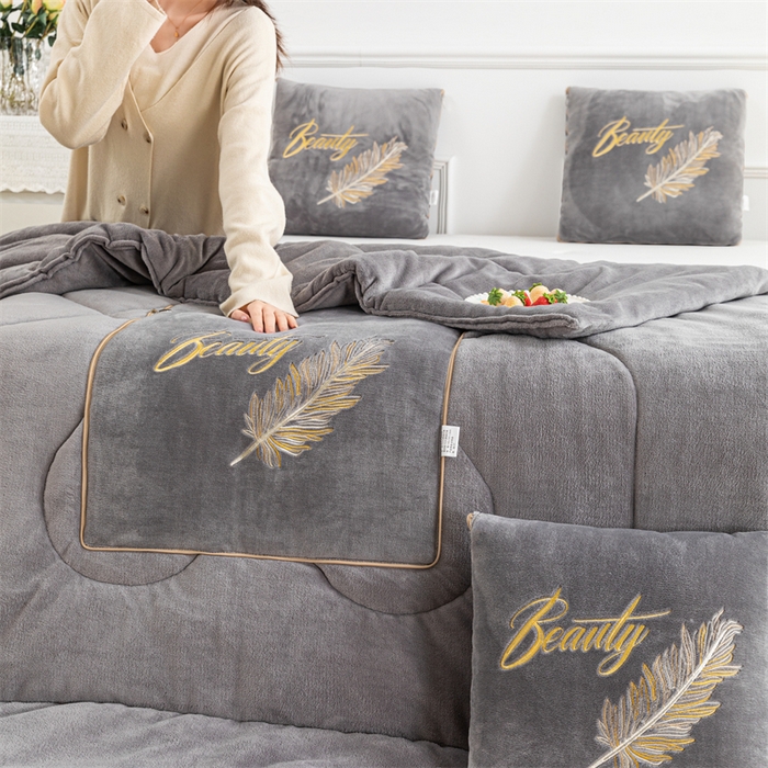 91家纺网 家纺一手货源 找家纺 哩哩熊 2025新款抱枕被子两用加厚二合一汽车载枕头办公室午睡毯子冬天靠枕-羽叶 羽叶-烟灰