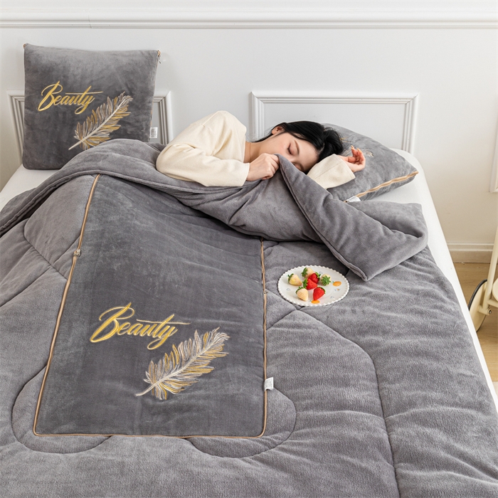 91家纺网 家纺一手货源 找家纺 哩哩熊 2025新款抱枕被子两用加厚二合一汽车载枕头办公室午睡毯子冬天靠枕-羽叶 羽叶-烟灰