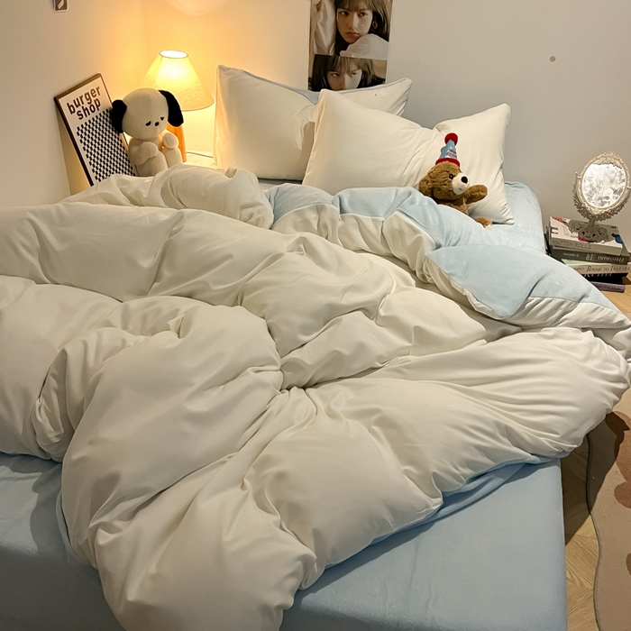 91家纺网 家纺一手货源 找家纺 悦织湾家纺 2025新款水洗棉牛奶绒单面绒单被套四件套双面两用春秋冬都可用学生宿舍四件套 单面绒白色浅兰