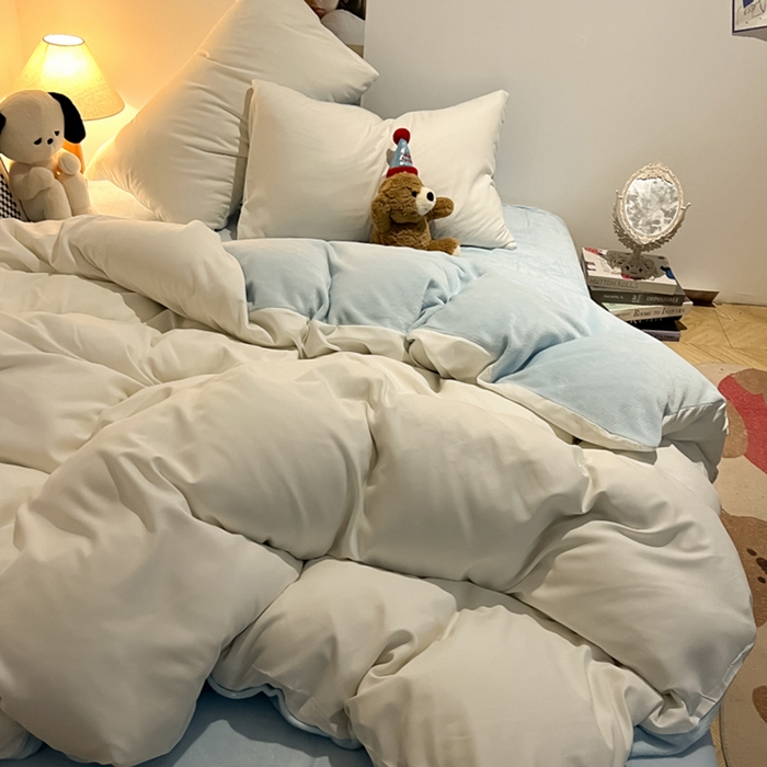 91家纺网 家纺一手货源 找家纺 悦织湾家纺 2025新款水洗棉牛奶绒单面绒单被套四件套双面两用春秋冬都可用学生宿舍四件套 单面绒白色浅兰