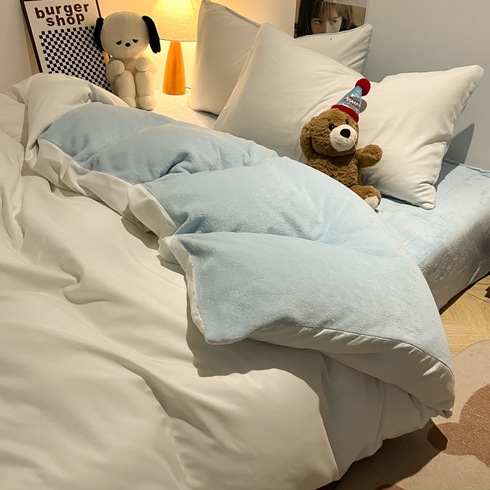 91家纺网 家纺一手货源 找家纺 悦织湾家纺 2025新款水洗棉牛奶绒单面绒单被套四件套双面两用春秋冬都可用学生宿舍四件套 单面绒白色浅兰